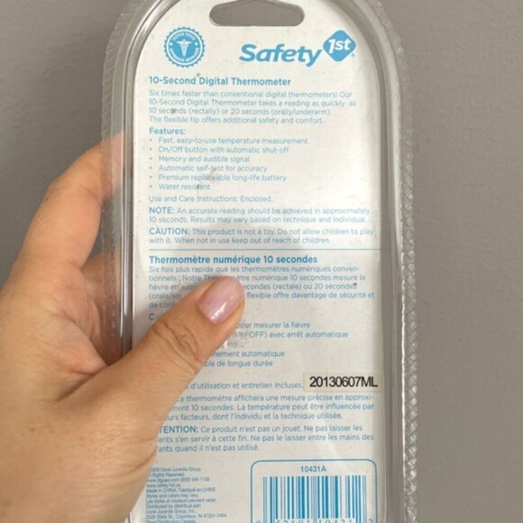 Safety 1st 10-Second Digital Thermometer - Baby, Kids, Adults - Picture 3 of 5